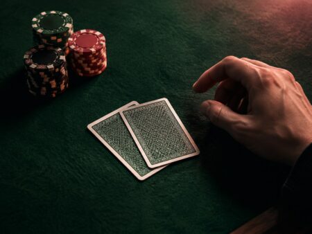Poker Strategy Basics: Position, Starting Hands & Bet Sizing